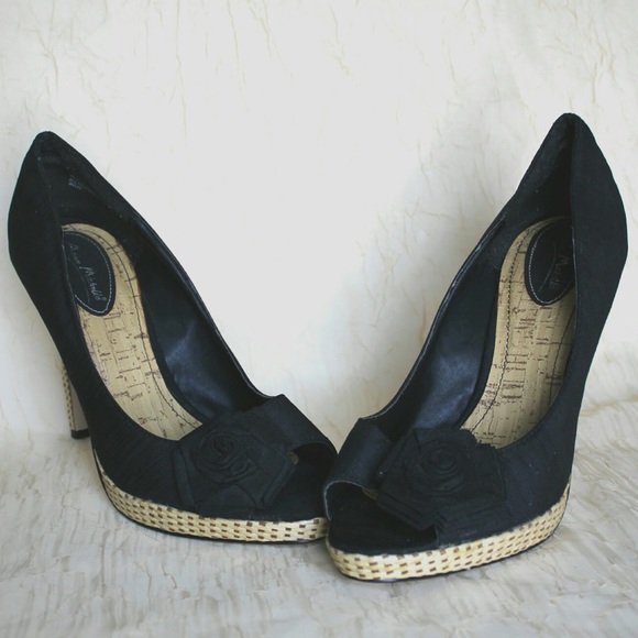 Anne Michelle Peep-toe Pumps - Picture 3 of 7